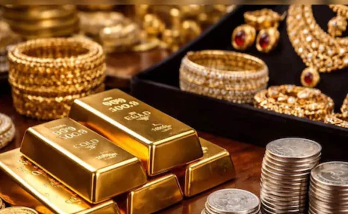 Gold Losing Safe-Haven Shine Amid Iran War: Is Silver A Smarter Choice?