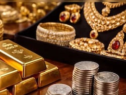 Gold Losing Safe-Haven Shine Amid Iran War: Is Silver A Smarter Choice?