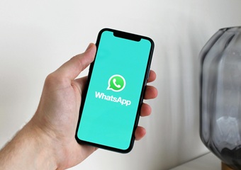 WhatsApp पर गूगल अकाउंट के जरिए कैसे लें बैकअप, चैट रहेगी सुरक्षित