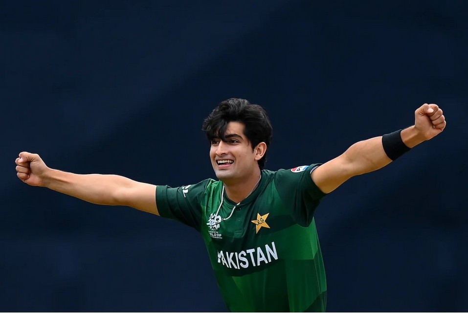 PSL 2026: पहले 2 करोड़ का जुर्माना, अब बीच PSL से बाहर, नसीम शाह की बढ़ सकती हैं मुश्किलें