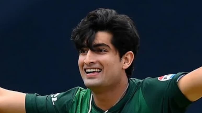 PSL 2026: पहले 2 करोड़ का जुर्माना, अब बीच PSL से बाहर, नसीम शाह की बढ़ सकती हैं मुश्किलें, PCB इस बात से नाराज