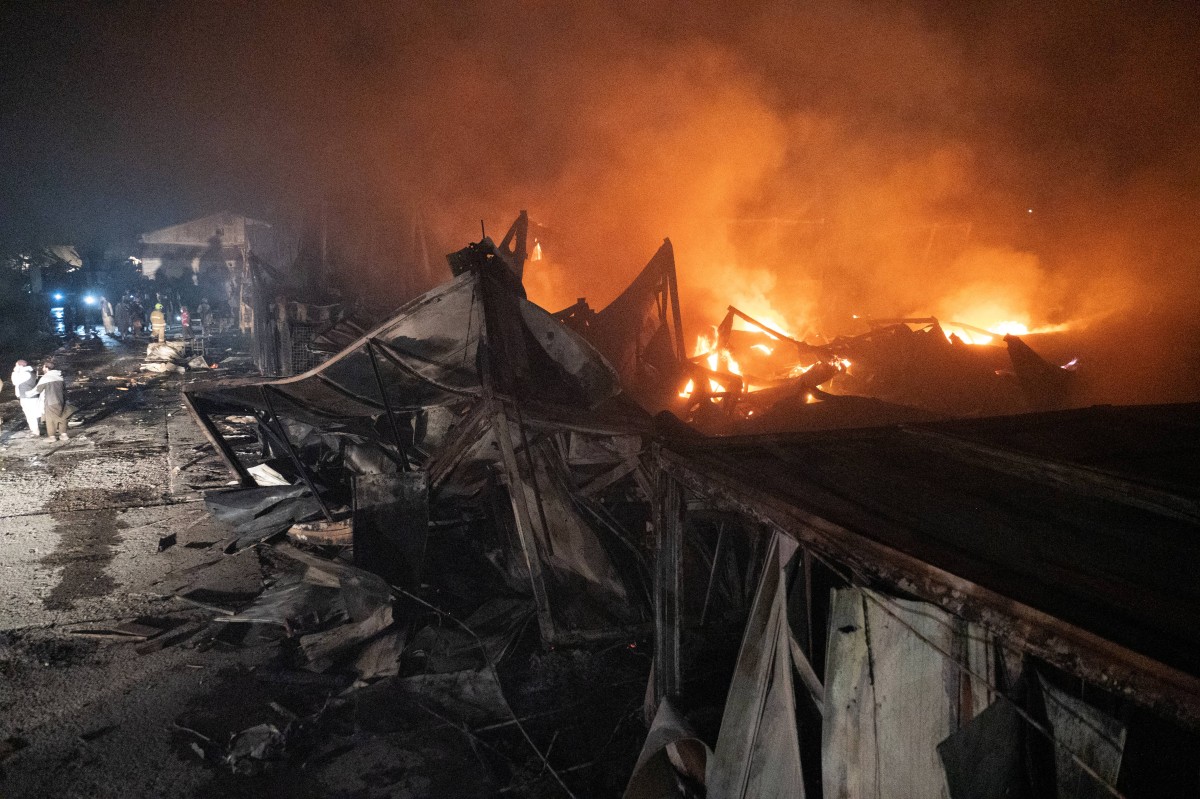 Pakistan Announces Eid Truce As Taliban Vows Kabul Attack Revenge