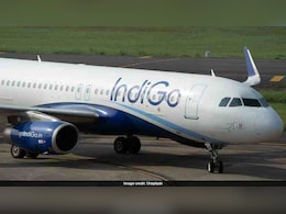 महंगा हुआ हवाई सफर, एयर इंडिया के बाद इंडिगो ने भी घरेलू और अंतरराष्ट्रीय उड़ानों पर लागू किया सरचार्ज