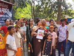 बिहार: पिता-बड़े बेटे ने मिलकर छोटे की छाती पर चलाया भाला, 6 दिन बाद भी कार्रवाई नहीं होने पर DIG ऑफिस का घेराव