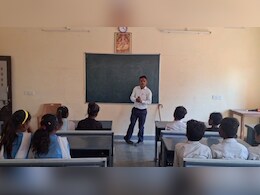 सरकारी स्&zwj;कूल में नौकरी कैसे म&zwj;िलती है, नोट कर लें पात्रता के नियम,  ऐसे करें आवेदन