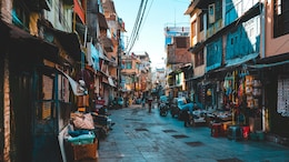 Woman Reveals Why She Never Eats Out In India After Returning From America: 'Street Doesn't Invite You'