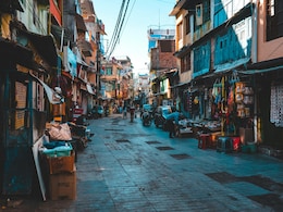 Woman Reveals Why She Never Eats Out In India After Returning From America: 'Street Doesn't Invite You'