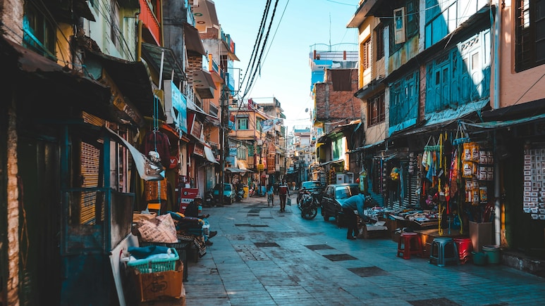 Woman Reveals Why She Never Eats Out In India After Returning From America: 'Street Doesn't Invite You'