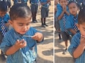 भगवान की भक्ति या लॉलीपॉप की शक्ति? स्कूल के बच्चे की इस हरकत ने इंटरनेट पर मचाई धूम!