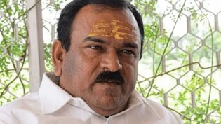 कौन मंत्री बनेगा? ये तक तय करता था अशोक खरात! NCP नेता के आरोप से बढ़ी हलचल