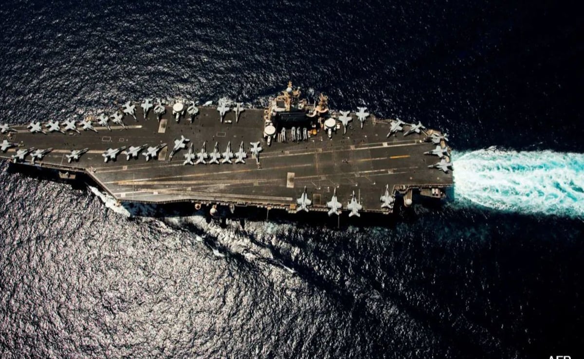 Iran-Israel War: ईरान का दावा- मिसाइल हमले के बाद 1,000KM दूर चला गया US का युद्धपोत 'अब्राहम लिंकन'