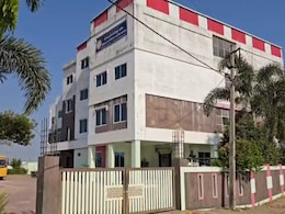 छात्रों से वसूले गए 75 लाख रुपये की फीस डकार गए भ्रष्ट, एमपी के दादाजी मेडिकल कॉलेज में बड़ा घोटाला आया सामने