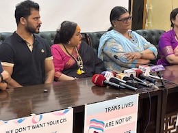 ट्रांसजेंडर बिल को लेकर अब सड़क पर उतरे किन्नर, पूछा सरकार क्यों उठा रही है हमारे अस्तित्व पर सवाल