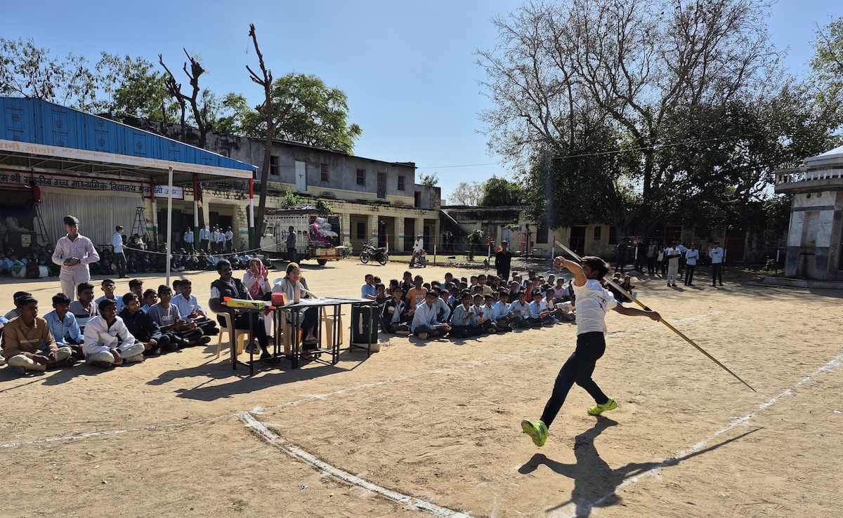Watch: 15-Year-Old From Rajasthan Village Goes Viral For Impressive Javelin Technique