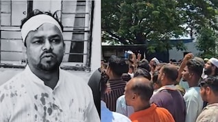 Beed News : अंबाजोगाईत राष्ट्रवादीच्या नेत्याला जबर मारहाण; शर्टावर रक्ताचे डाग, डोक्याला...रुग्णालयासमोर राडा