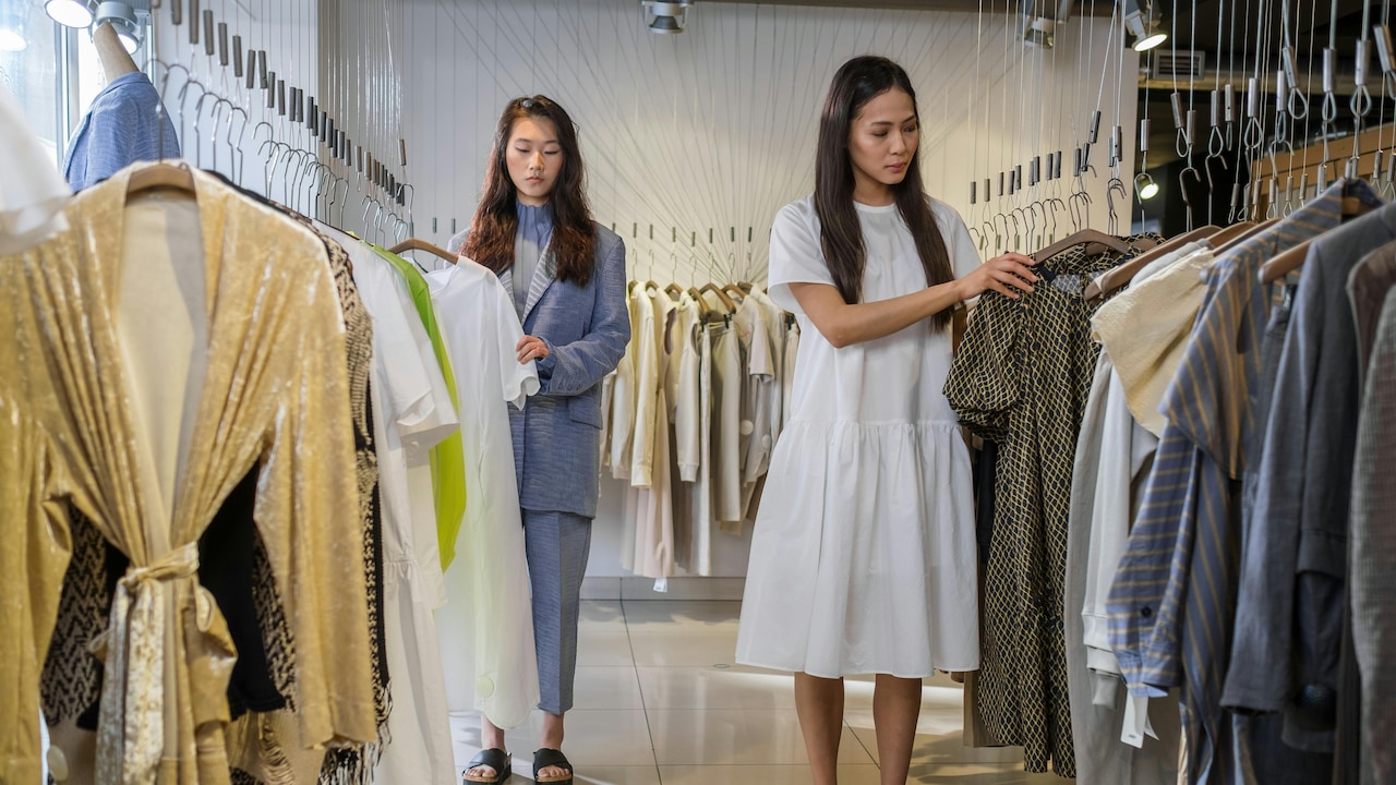 From Denim To Dresses: Whats Making Women Choose Flowing Outfits On Their Busy Day