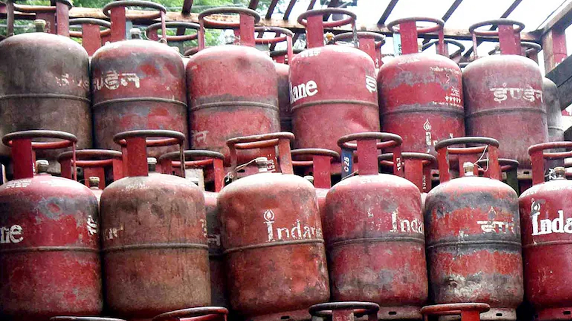 LPG Supply Still A Matter Of Concern, But No Dry Out: Centre
