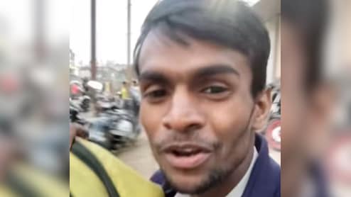 लोग क्या कहेंगे...की परवाह छोड़ मनीष ने साइकिल से शुरू की डिलीवरी, पहले दिन की कमाई ने किया इमोशनल!