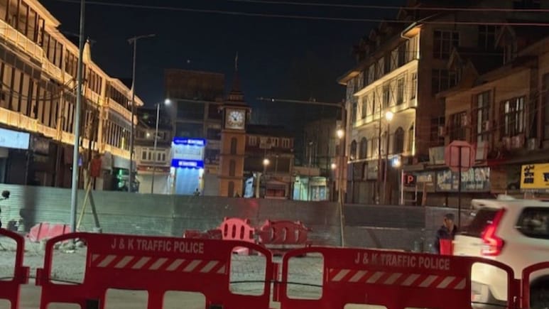 Srinagar's Lal Chowk Sealed Off Amid Protests Over Khamenei's Death
