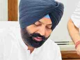 आत्महत्या के लिए उकसाने के आरोप लगने के बाद पंजाब के मंत्री लालजीत भुल्लर ने इस्तीफा दिया
