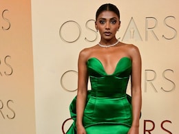 <i>Bridgerton</i> Star Charithra Chandran Debuts At Oscars 2026 In A Green Strapless Gown