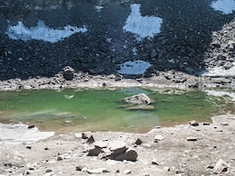 This Haunted "Skeleton Lake" In Uttarakhand Is Actually A Hidden Gem For Adventurous Travellers