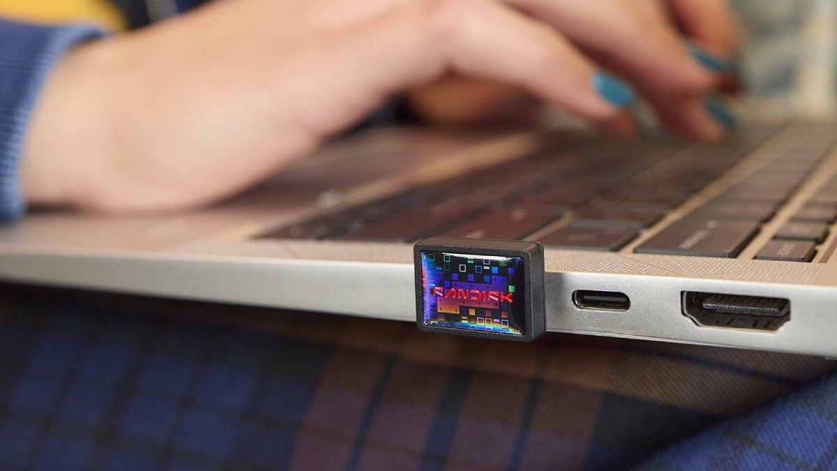 अंगूठी के साइज में 1TB स्टोरेज! Sandisk का नया USB-C फ्लैश ड्राइव लॉन्च, कीमत Rs 2 हजार से शुरू