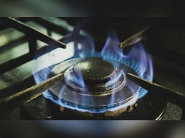 ईरान-इजरायल युद्ध के कारण पैदा हुए LPG संकट से अछूता बिहार का एक गांव