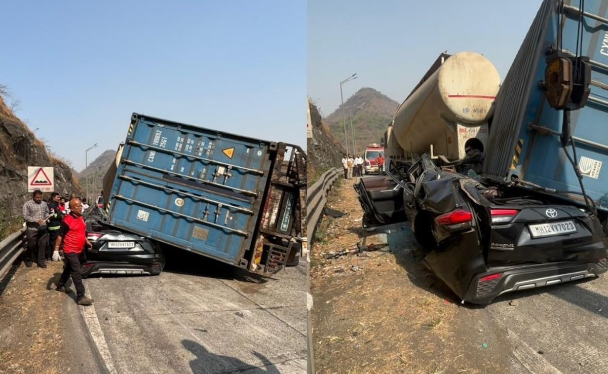 मुंबई-पुणे एक्सप्रेसवे पर बड़ा सड़क हादसा, आपस में टकराईं 5 गाड़ियां, 3 लोगों की मौत