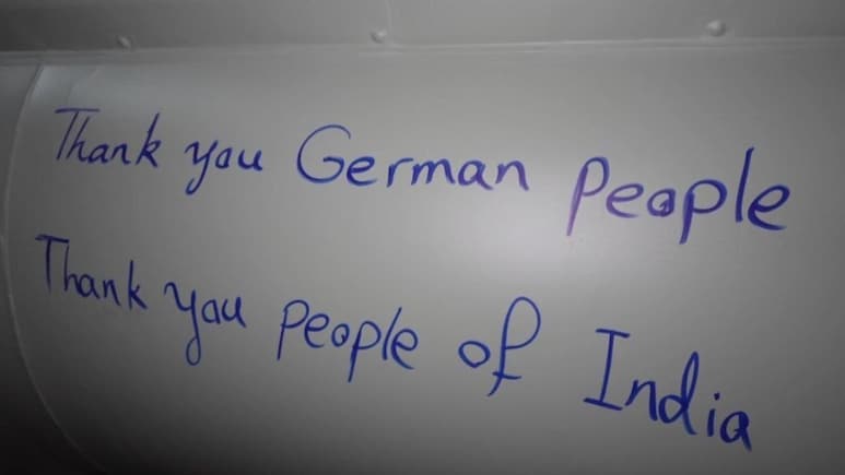 इजरायल पर दागी जा रही मिसाइलों पर ईरान ने लिखा- 'Thank You India', जानिए युद्ध के बीच इस खास संदेश के मायने