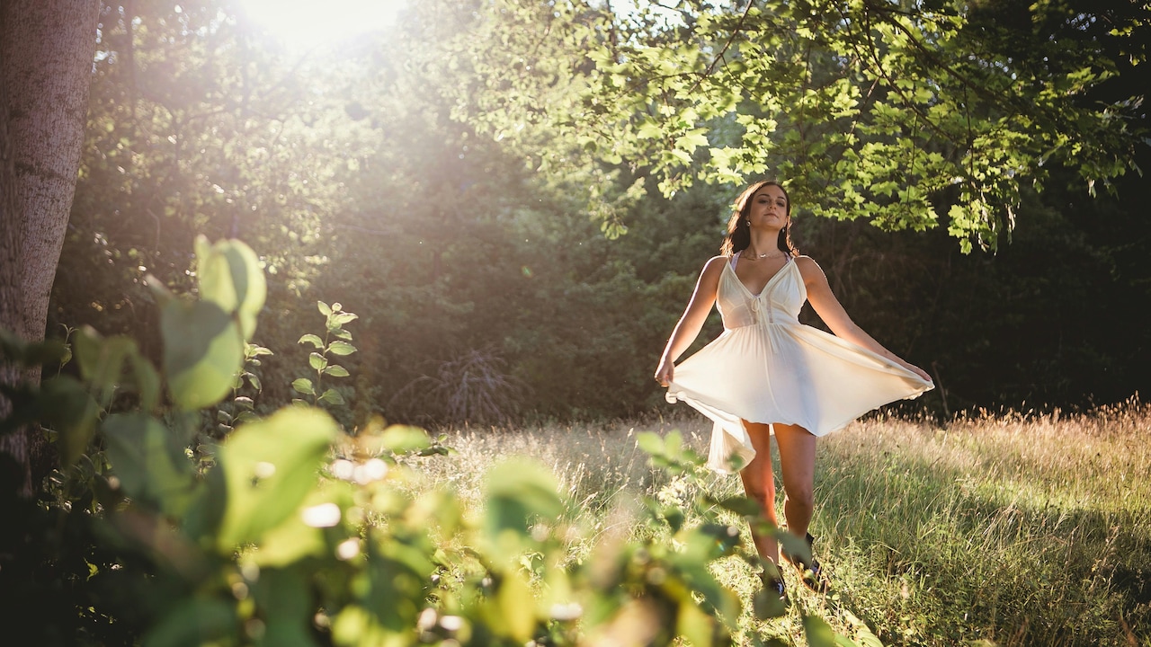 Empire Waist Dresses: The Secret Fashion Trick To Conceal Bloating Empire Waist Dresses: The Secret Fashion Trick To Conceal Bloating