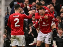 Manchester United Sink Aston Villa To Boost Premier League Top Four Bid