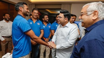 Jay Shah Fulfills J&K Team's Wish, Meets Ranji Trophy-Winning Players