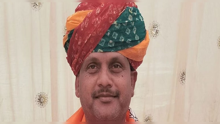 मंत्री हेमंत मीणा की फ&zwj;िर तबियत बिगड़ी, रात एक बजे उदयपुर रेफर