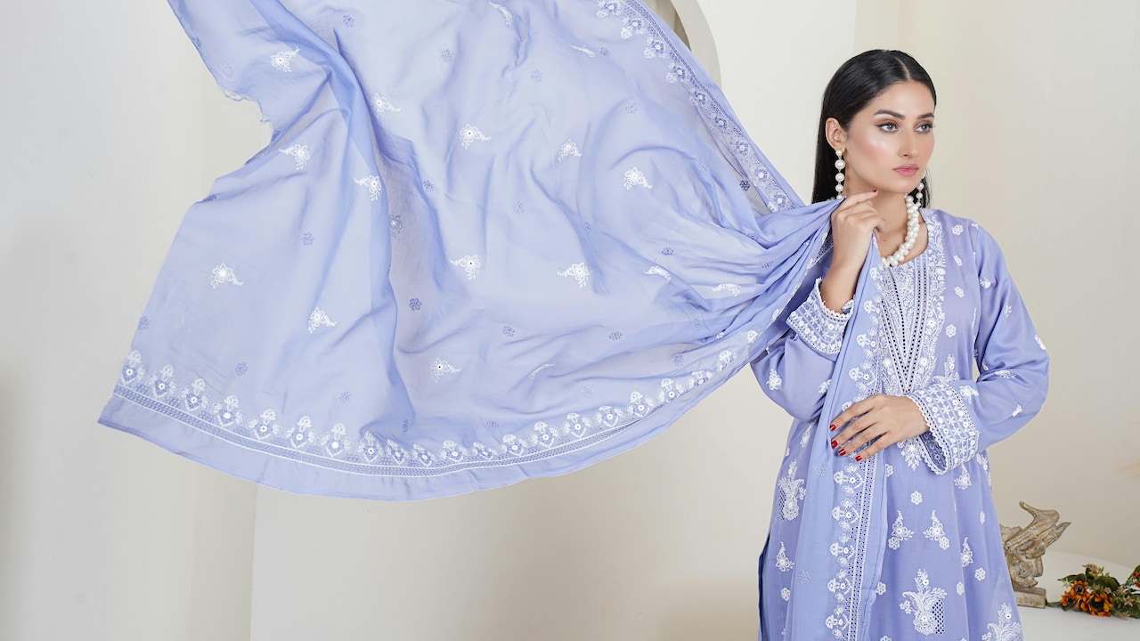 Two-piece kurta sets vs dupattas for women; Photo Credit: Pexels