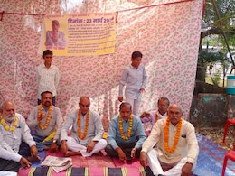 Satna: भूख हड़ताल पर बैठे सेवानिवृत्त कर्मचारी, डाइट प्राचार्य को हटाने की मांग, जानें पूरा मामला