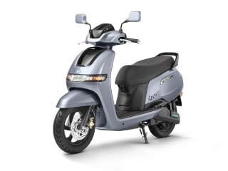 TVS Motor की EV सेल्स में धूम, बेचे सबसे ज्यादा इलेक्ट्रिक टूव्हीलर, Ola फिसली 7वें नम्बर पर