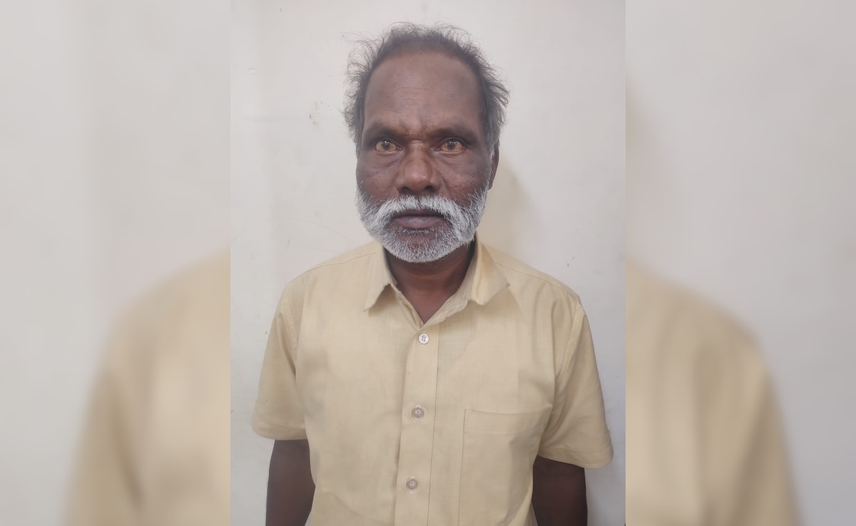 Fake Parrot Astrologer Dupes Bengaluru IT Officer of ₹20 Lakh, Arrested