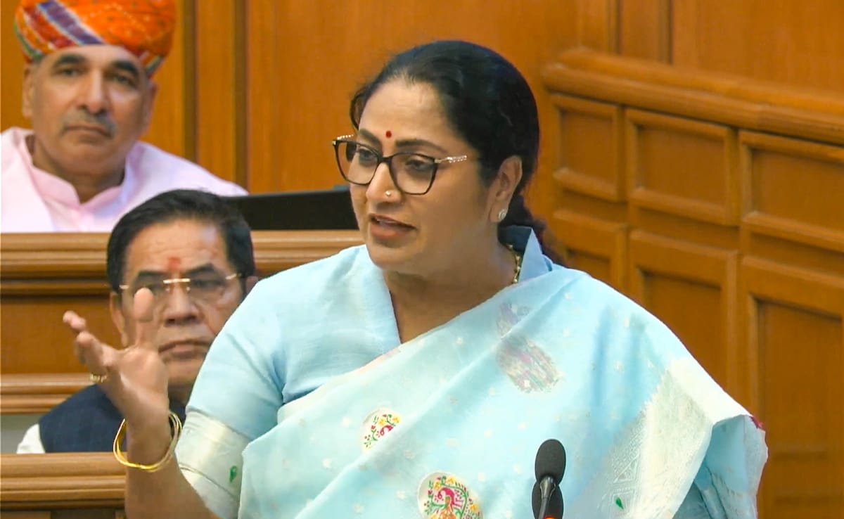 दिल्ली में 1 करोड़ महिलाएं, किसको कैसे मिलेंगे 2500 रुपये? पोर्टल खुलेगा, जिस पर अप्लाई कर पाएंगे 