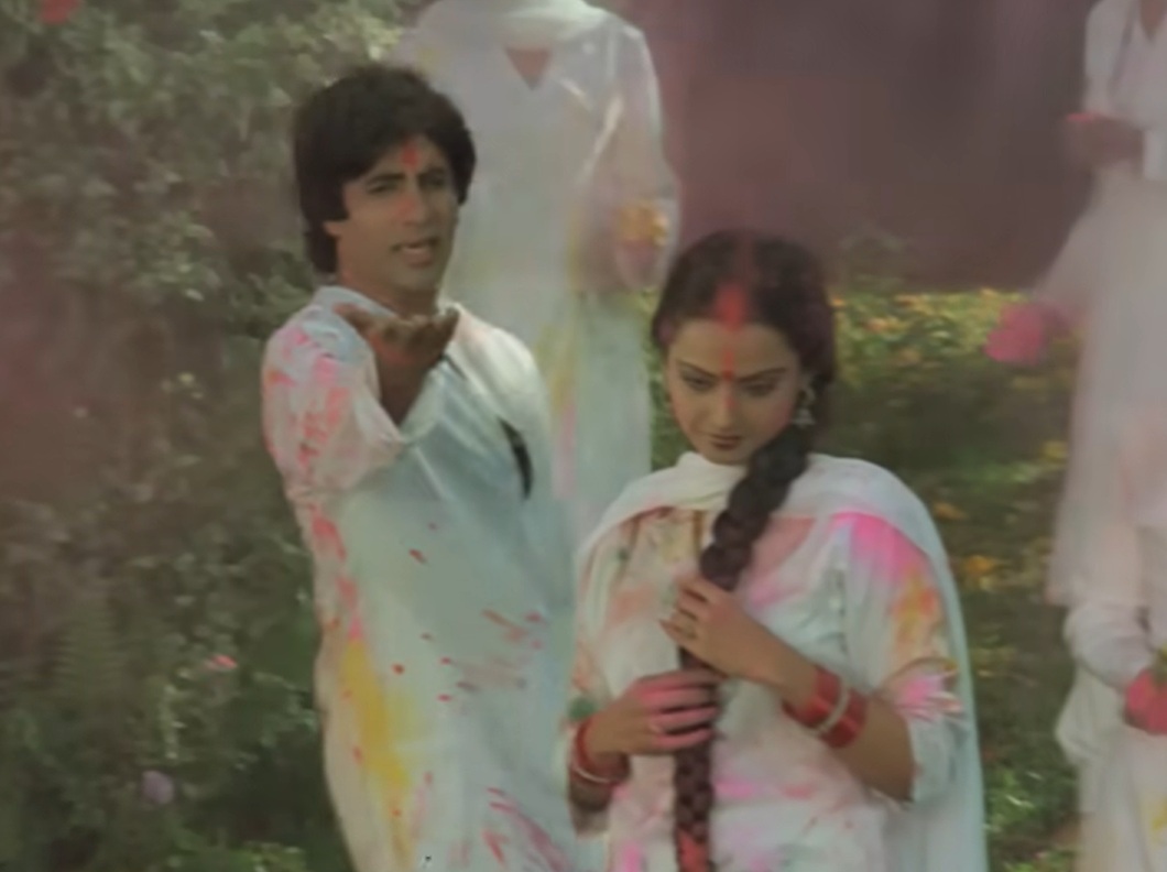 Holi Ka Gana: इंडिया का होली का सबसे फेवरिट गाना है ये, बच्चन फैमिली से है कनेक्शन, देख लीजिए सारे वर्जन