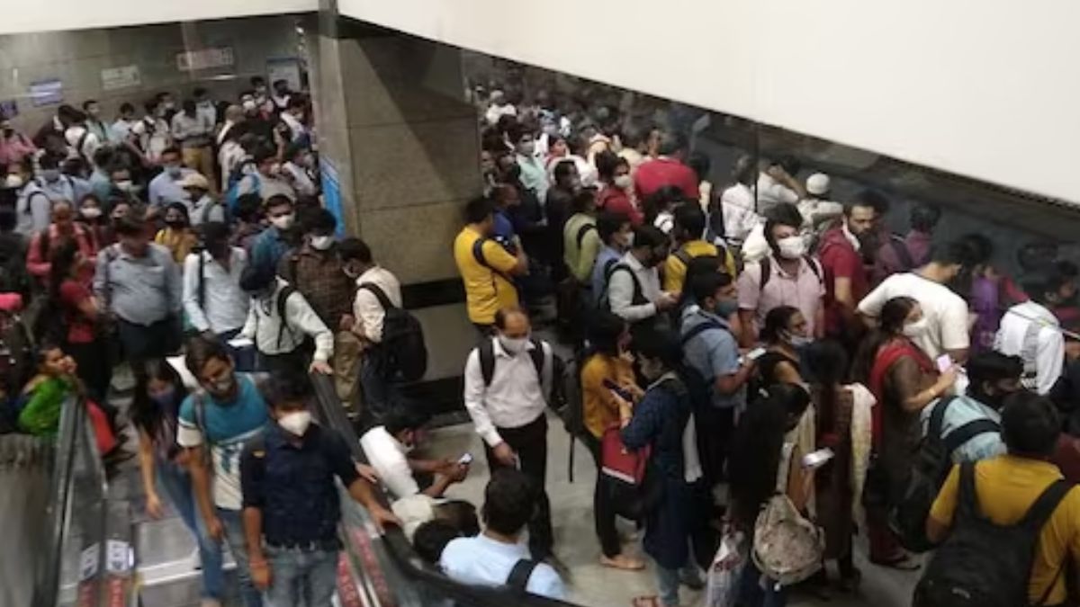 यूं ही नहीं दिल्ली की लाइफलाइन, 2025 में 235.8 करोड़ लोगों ने किया मेट्रो में सफर,एक दिन में 81 लाख का रिकॉर्ड
