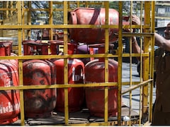 Commercial LPG Shortage In Bengaluru: CM Siddaramaiah Writes To Hardeep Singh Puri, Flags Direct Impact