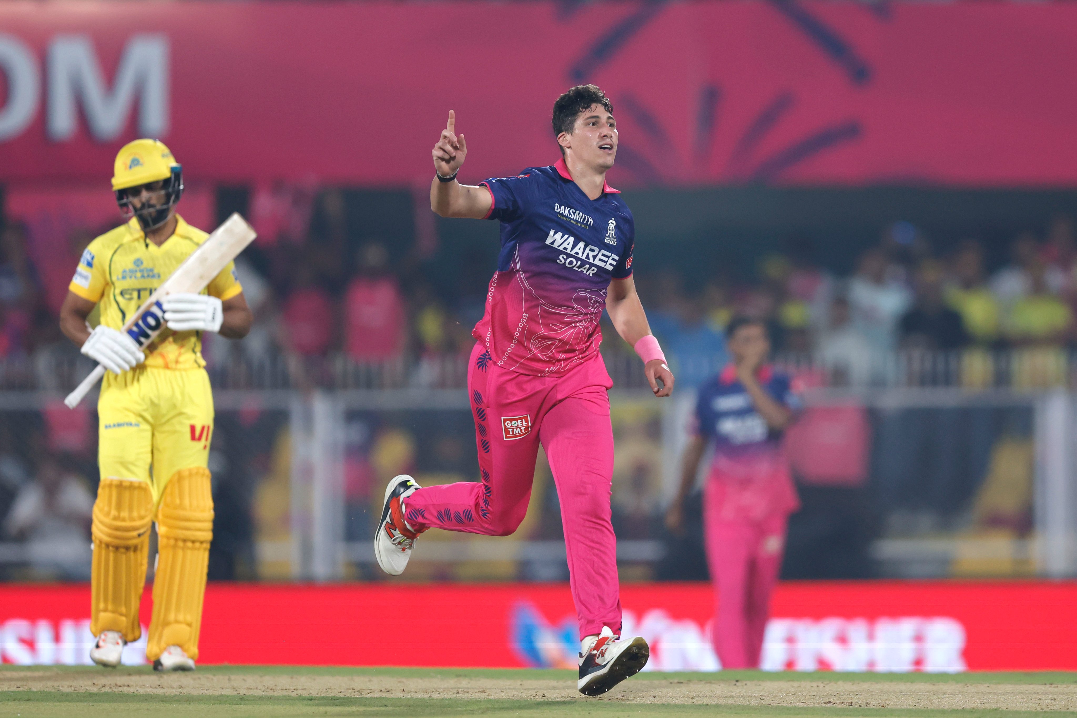 RR Vs CSK LIVE&nbsp;Score, IPL 2026: मैथ्&zwj;यू शॉर्ट ने भी छोड़ा साथ, CSK के चार बड़े धुरंधर ड्रेसिंग रूम में लौटे