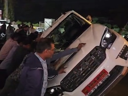 Sagar Road Accident: भाजपा जिला उपाध्यक्ष यश अग्रवाल की कार की जोरदार टक्कर, बाल-बाल बचे; चालक गंभीर रूप से घायल