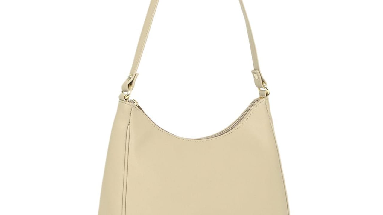 Why Crescent Bags Are Becoming the New Everyday Handbag