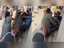 कानपुर: आने-जाने वाली लड़कियों को छेड़ता था मनचला, महिलाओं ने पकड़कर पीट दिया- Video