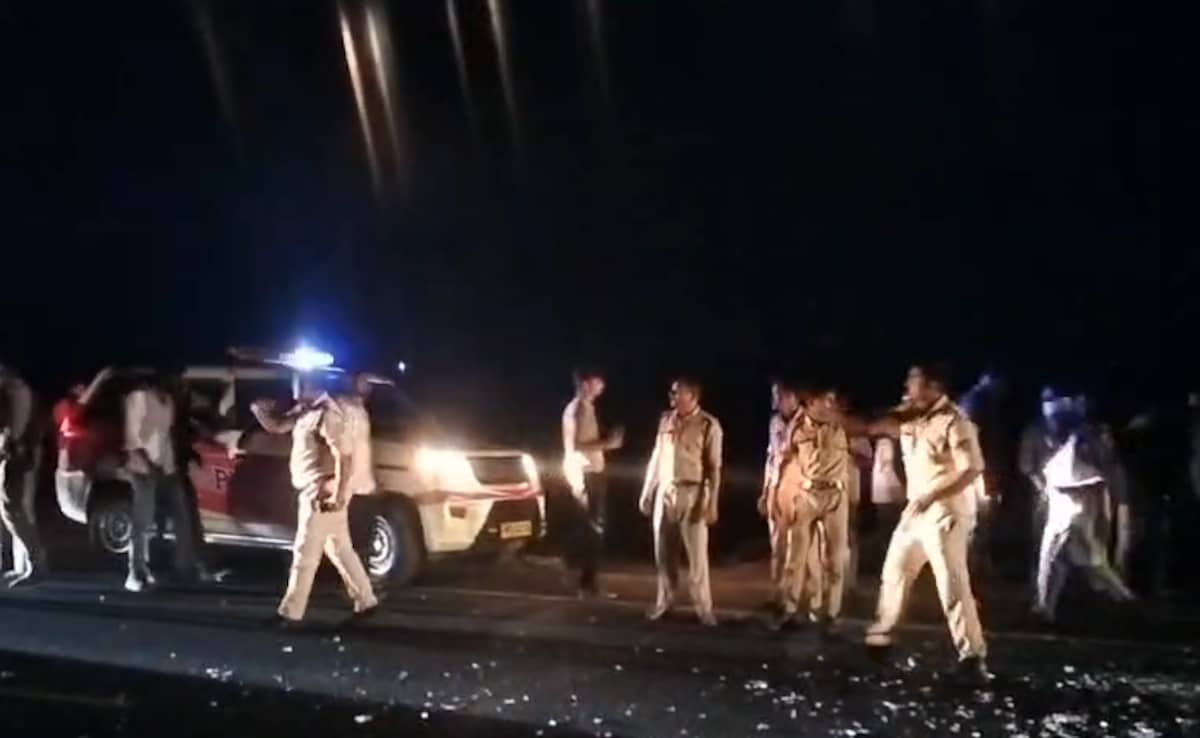 मध्य प्रदेश के छिंदवाड़ा में सड़क हादसे में 10 की मौत, सीएम मोहन यादव ने मुआवजे का किया ऐलान