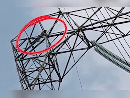 दामाद का ड्रामा! हाईटेंशन टावर पर चढ़ा, कूदने की धमकी, ससुराल वाले परेशान