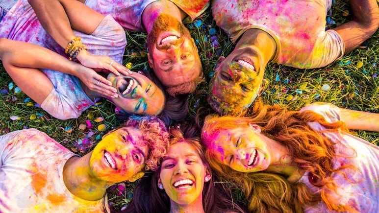 How to make Gulal at home: चावल, चने और गेहूं के आटे से घर पर म&zwj;िनटों में बनाएं गुलाल, जान लें आसान रेस&zwj;िपी जो फेसपैक की तरह करेगी काम