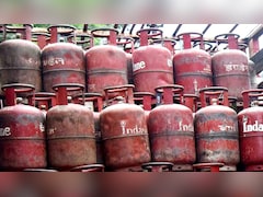 LPG Cylinder Price Today: होली से पहले बड़ा झटका! बढ़ गए सिलेंडर के दाम, जानिए आपके शहर में कितने में मिल रही रसोई गैस